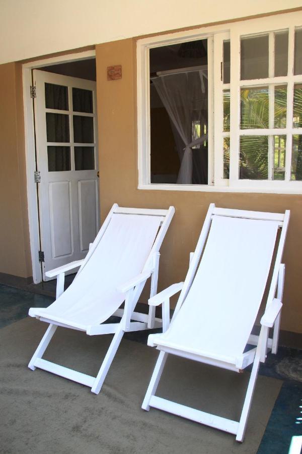 Lobster Chalets Villa Tofo Bagian luar foto